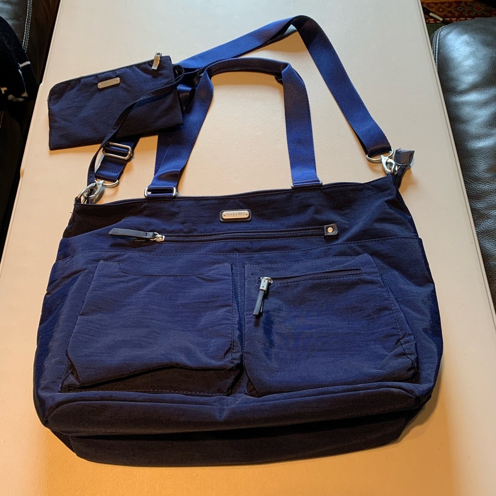 Baggallini Any Day Tote Navy